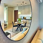 P&o Mennica Iv Appartement