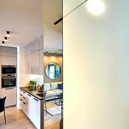 Apartamento P&o Mennica Iv *