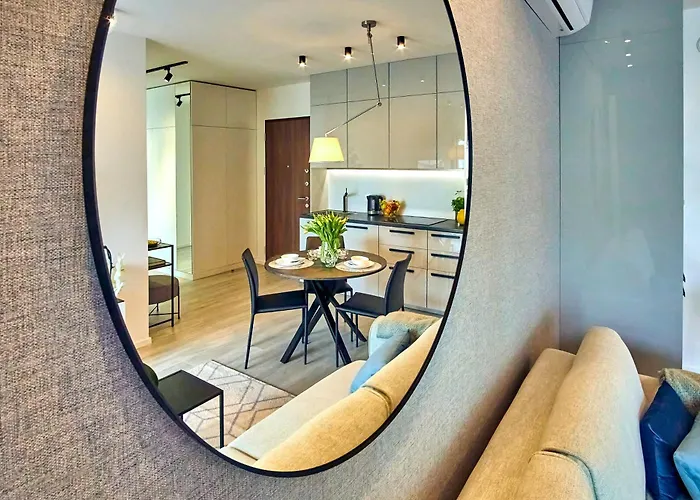 P&o Mennica Iv شقة