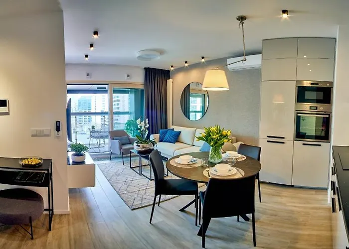 P&o Mennica Iv شقة وارسو