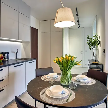 P&o Mennica Iv Apartment *